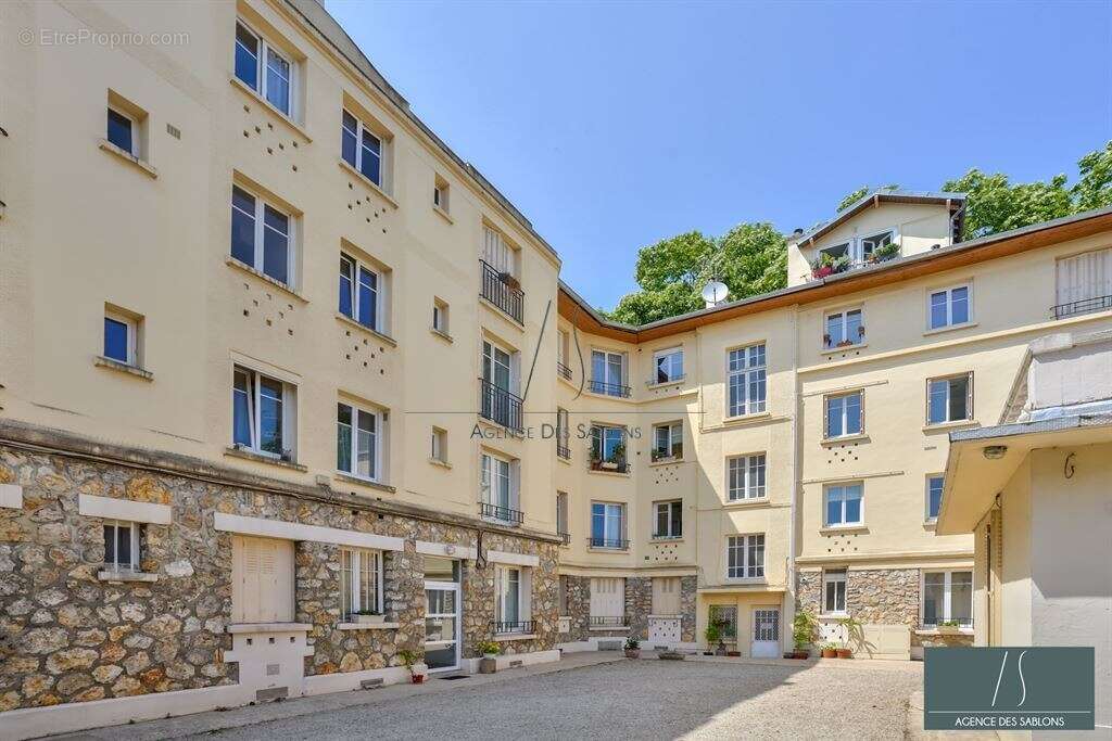 Appartement à LE VESINET