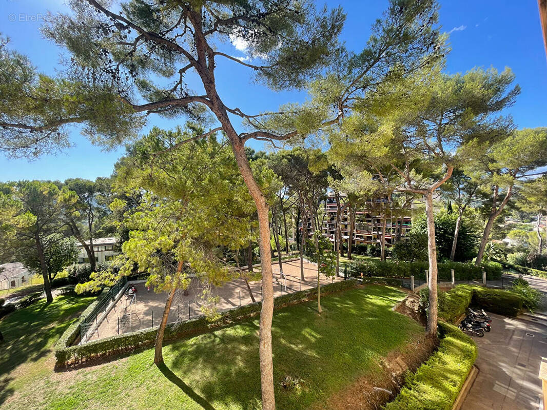 Appartement à LE CANNET