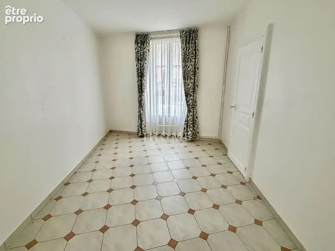 Maison 10 pièces 200 m² à vendre à La Fleche (72200) - photo 5