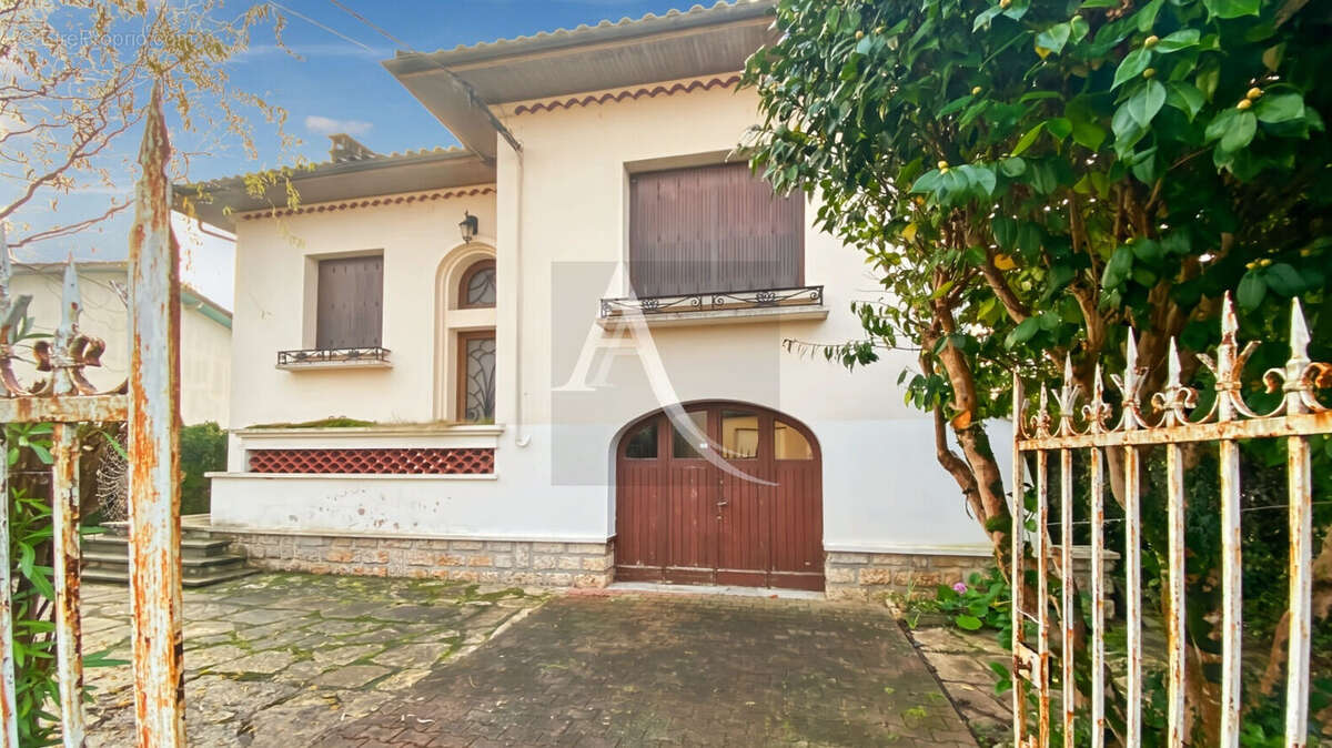 Maison à MONSEMPRON-LIBOS