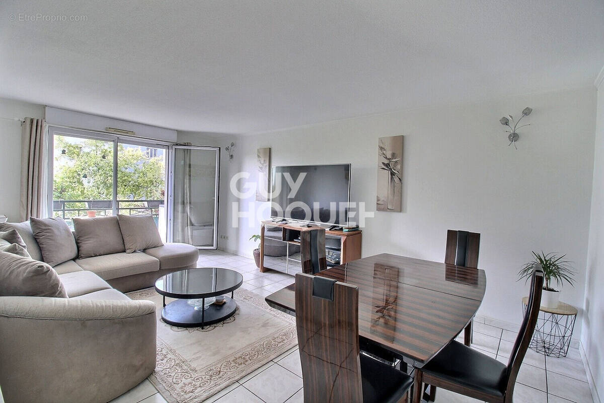 Appartement à EPINAY-SUR-SEINE