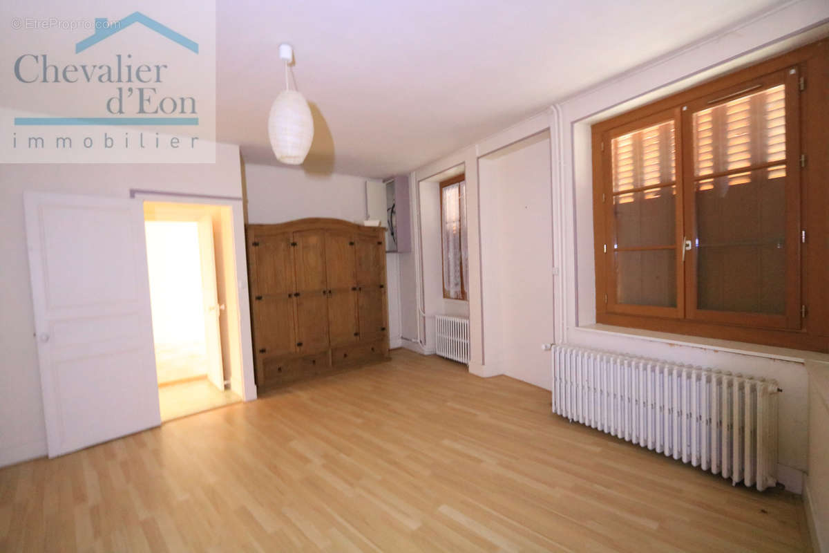 Maison à ANCY-LE-FRANC