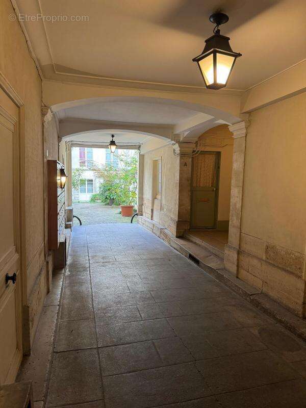 Appartement à PARIS-4E