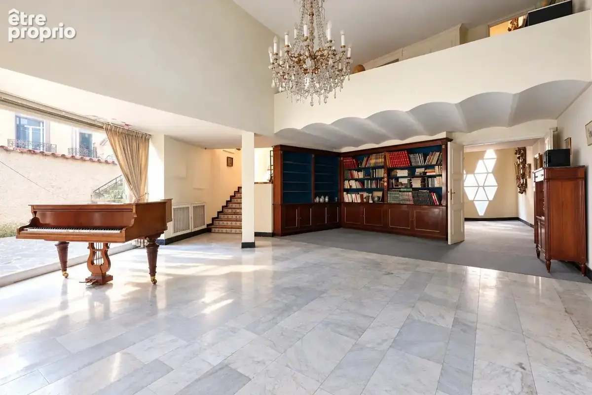 Villa d’architecte des années 70 – 310 m² habitables – architecture remarquable - photo 3