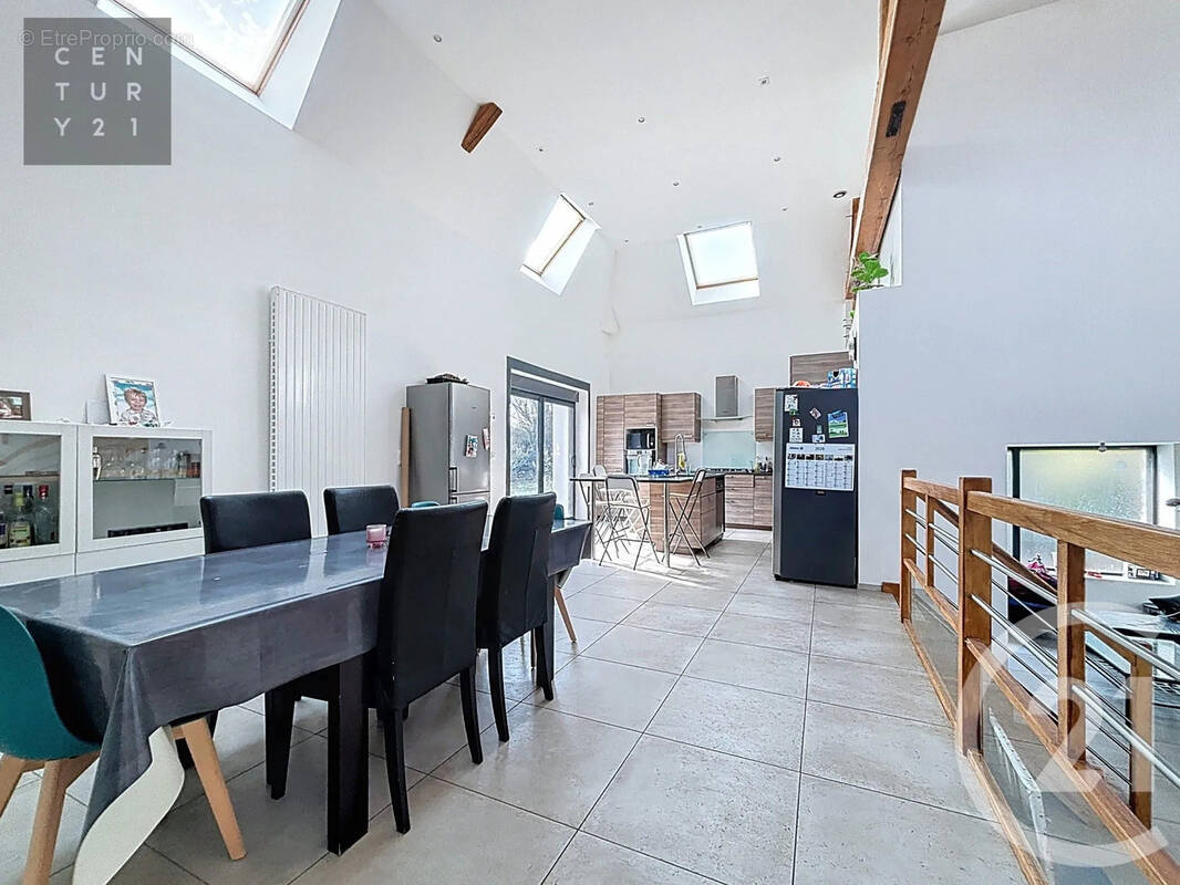 Maison à LES NOES-PRES-TROYES