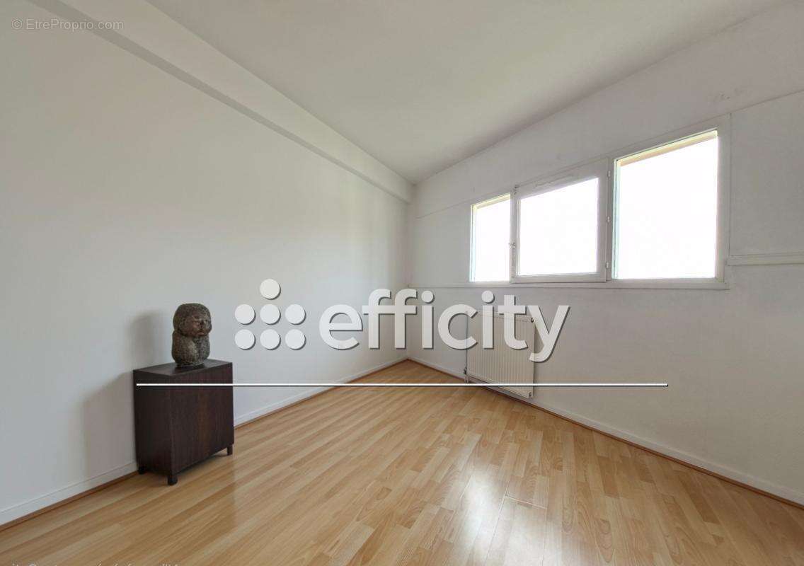 Appartement à CHAMPS-SUR-MARNE