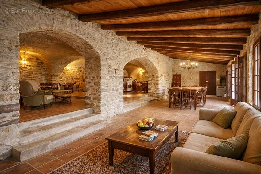 Maison à DURFORT-ET-SAINT-MARTIN-DE-SOSSENAC