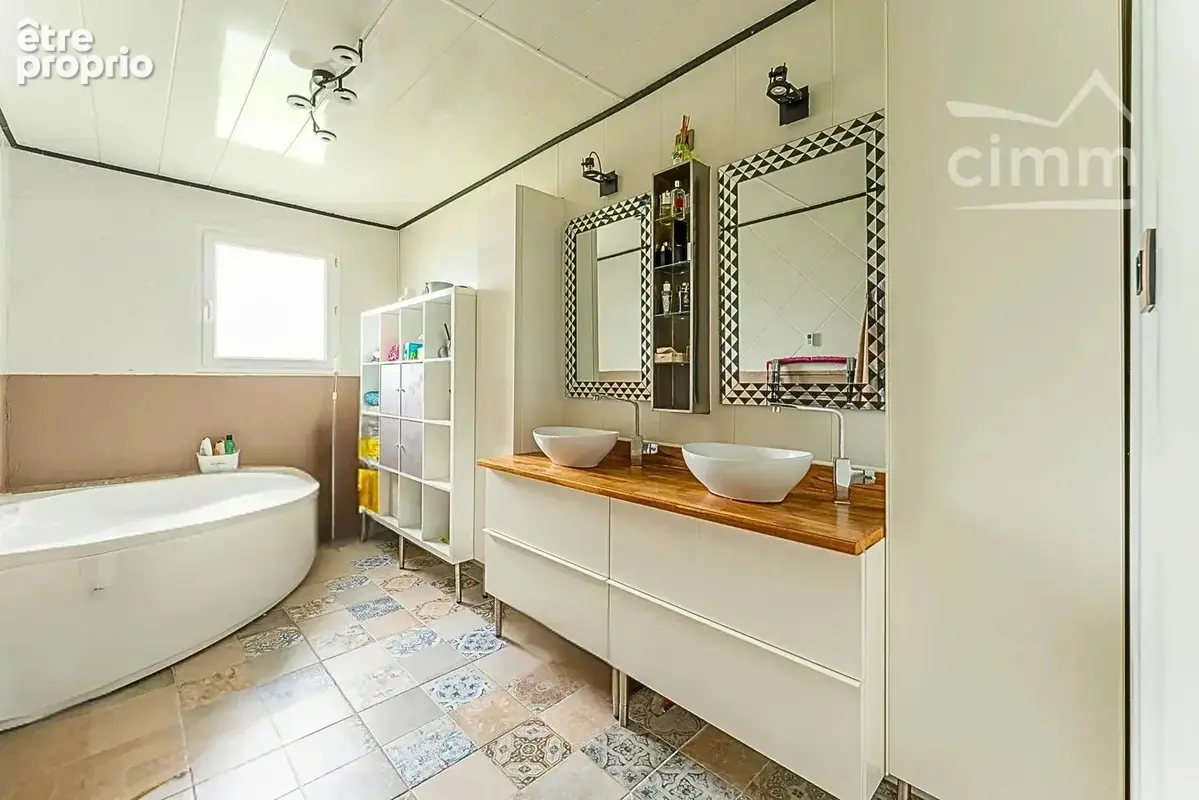 Maison familiale T9 avec piscine - photo 12