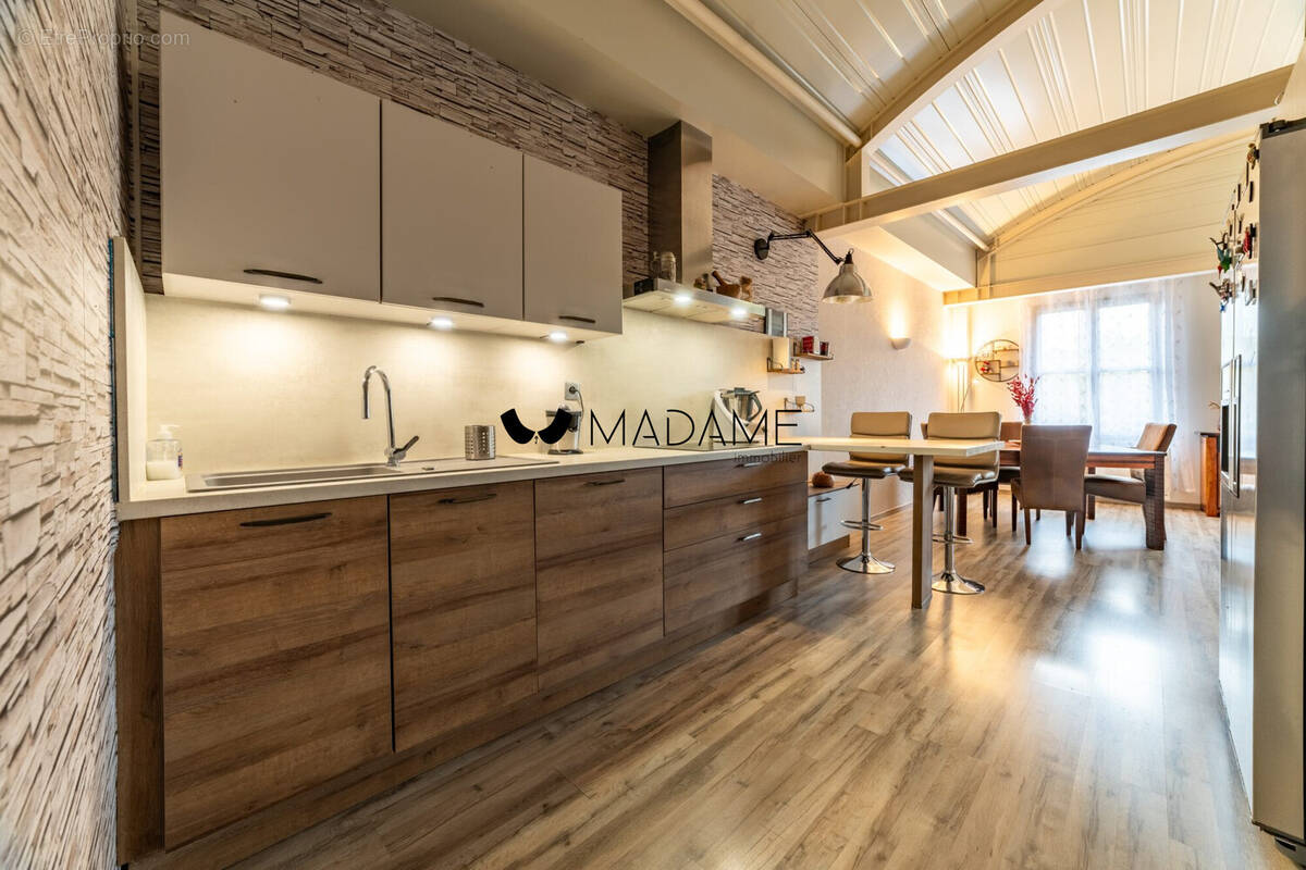 Appartement à RIVES
