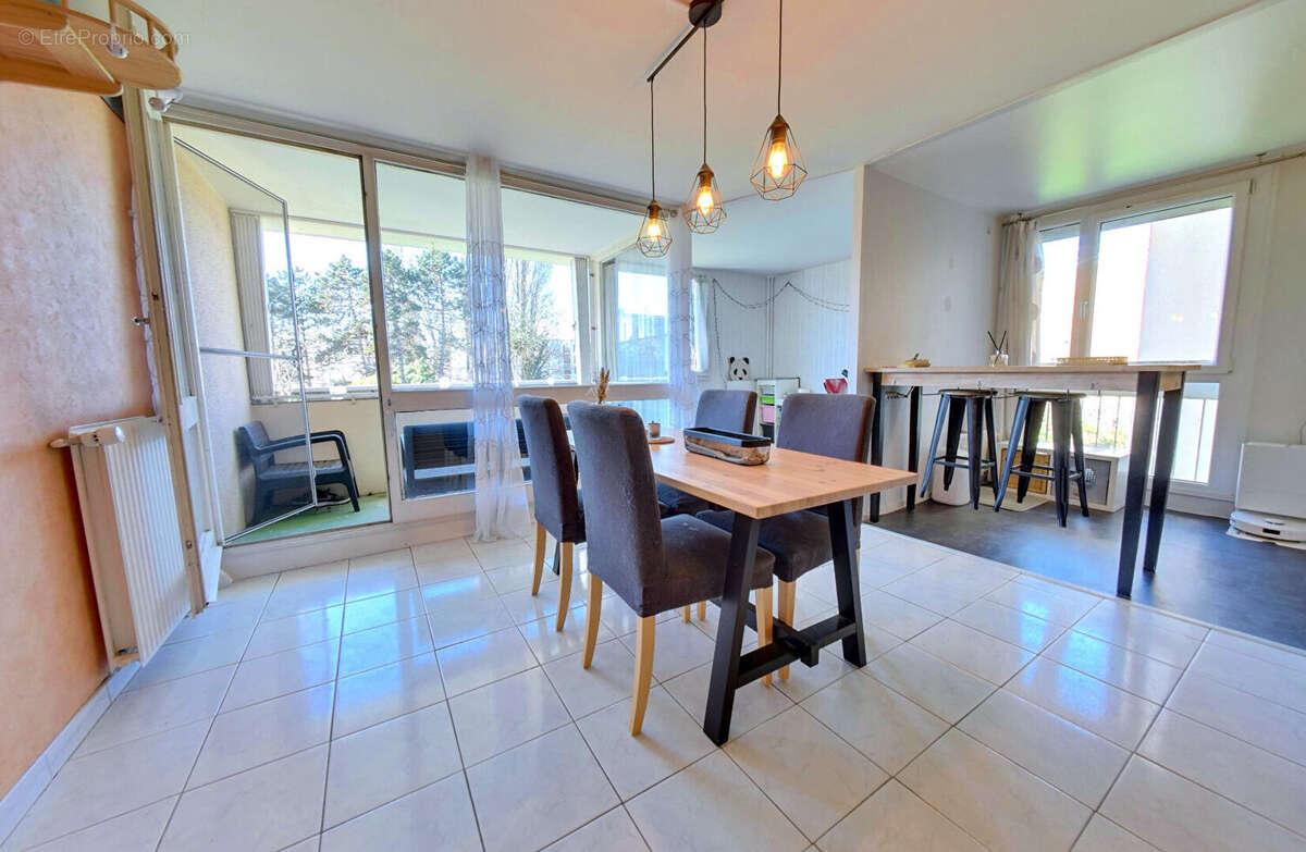 Appartement à ROISSY-EN-BRIE