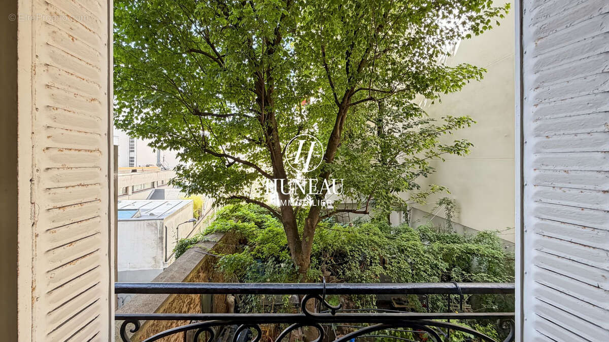Appartement à PARIS-18E