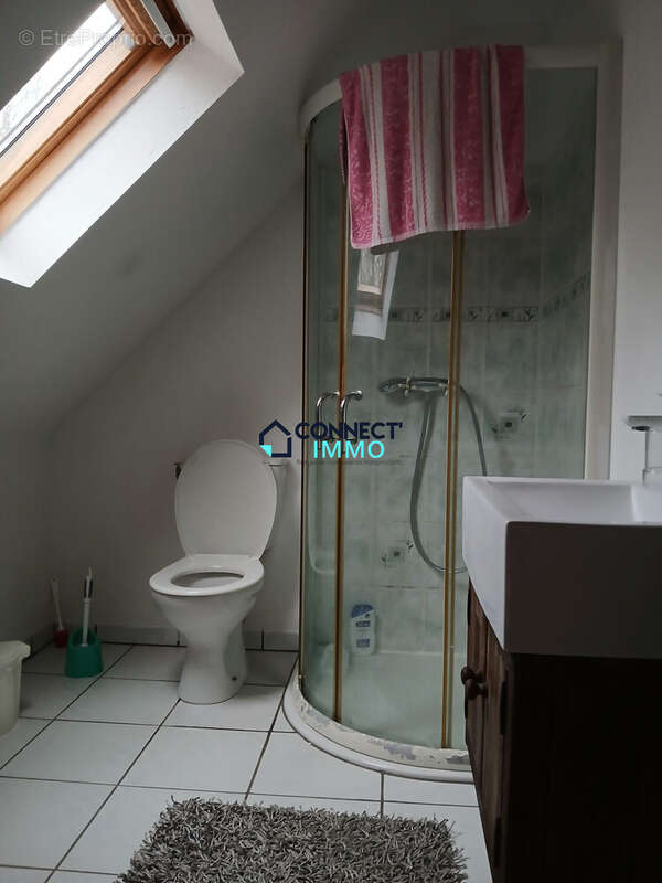 Maison 70 m² à Saint-Hernin  - photo 6
