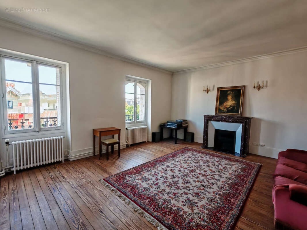 Maison à VERSAILLES