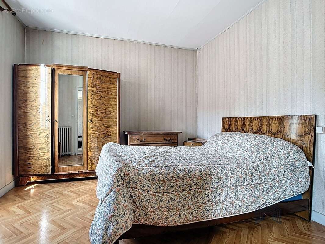 Maison à SAINT-SULPICE