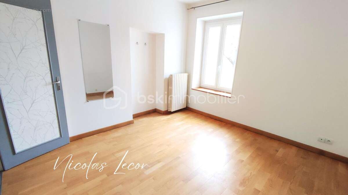 Maison à MEHUN-SUR-YEVRE