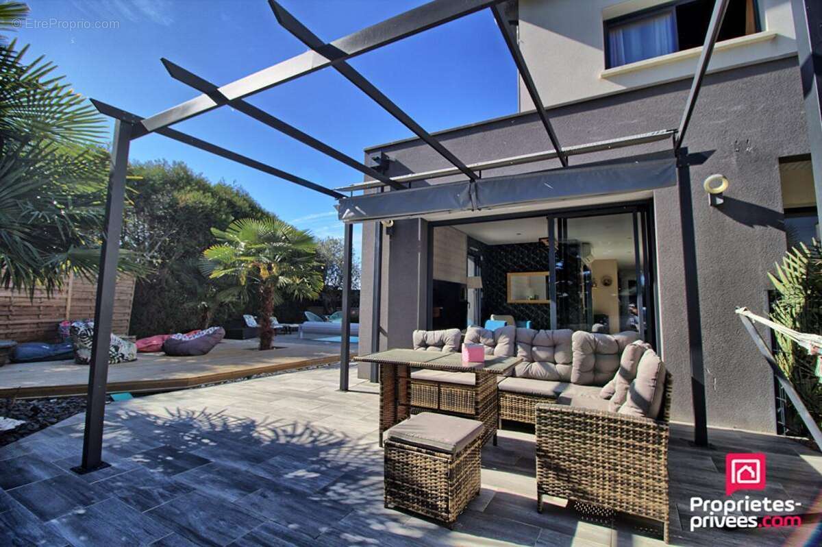 Maison à SAINT-BARTHELEMY-D'ANJOU