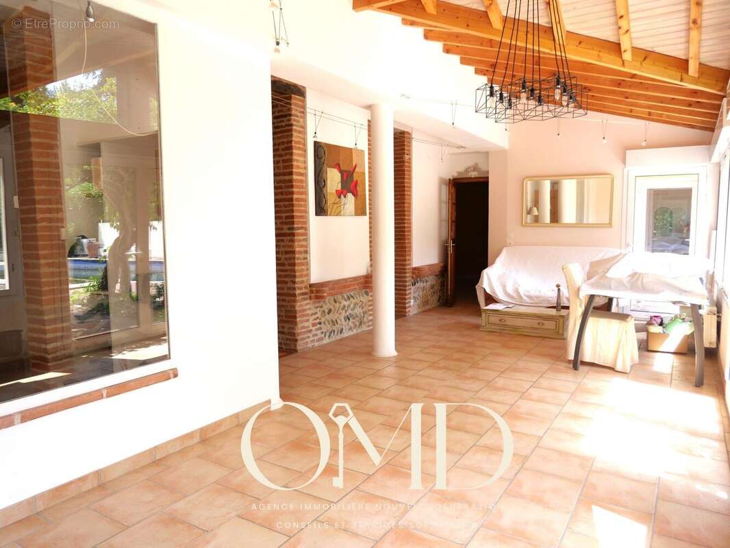 Maison à MONTESQUIEU-VOLVESTRE