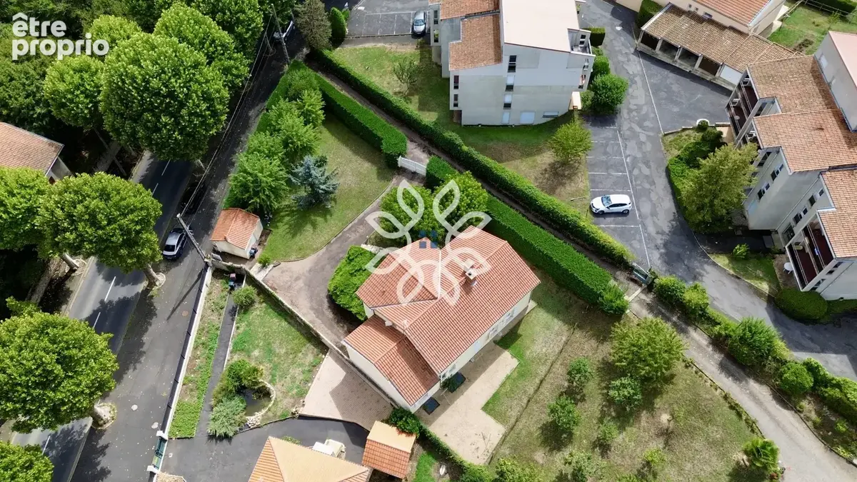 Brioude   maison familiale 206 m2   4 chambres   terrain 1 043 m2   grand garage - photo 27