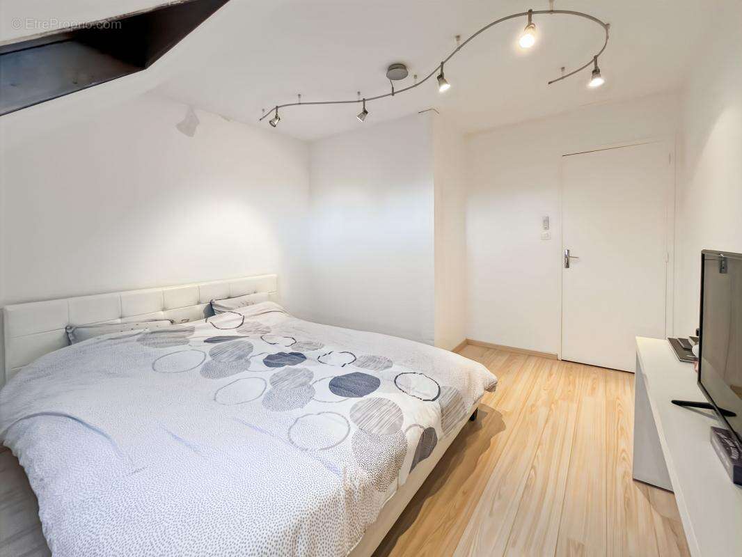 Maison à JOUY-LE-POTIER