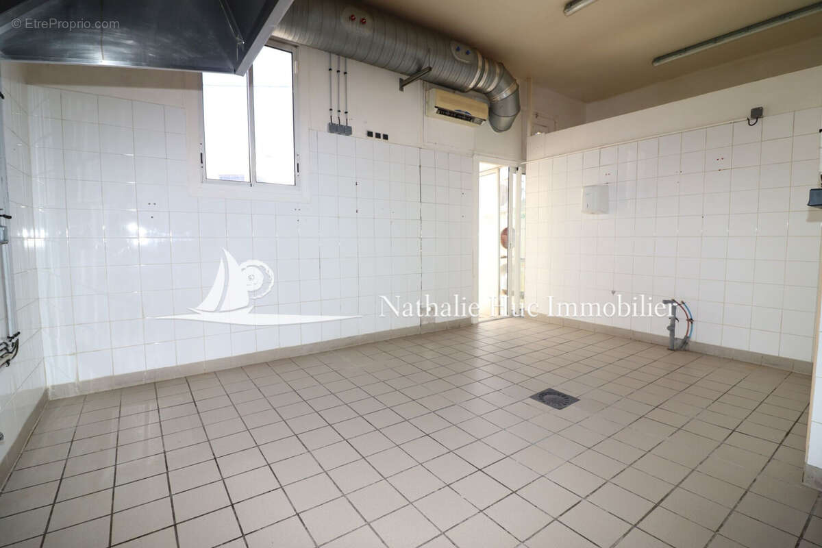 Commerce 109 m² à Saint-Nazaire  - photo 8