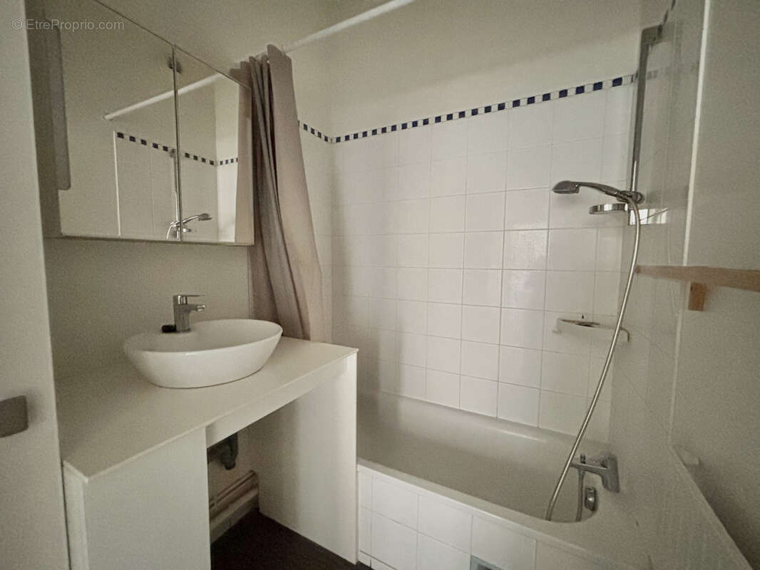 Appartement à LA RICHE