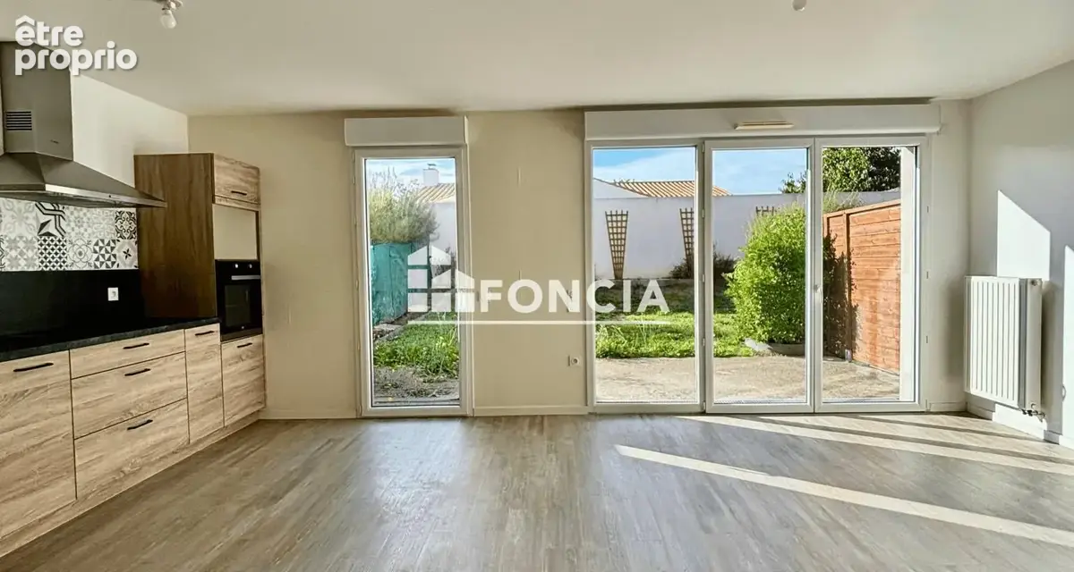 LES SABLES D'OLONNE - Maison T4 de 90m2 avec garage et jardin construite en 2018 - photo 3