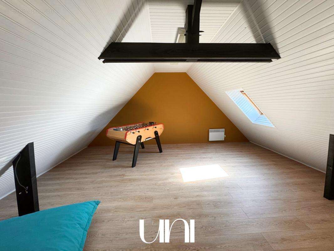 Maison à JUAYE-MONDAYE