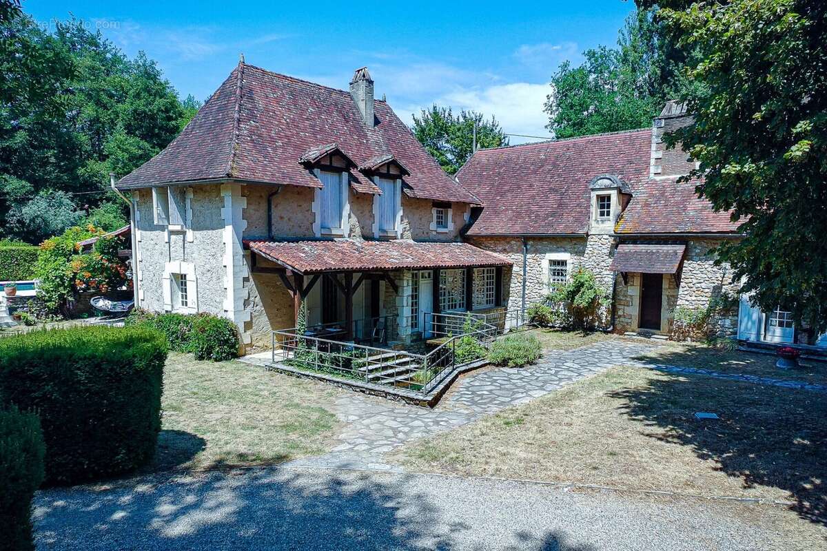 Maison 420 m² à Campsegret  - photo 3