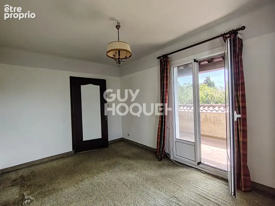 Carpentras Lègue - Maison de 7 pièce(s) de 210 m² avec 5 chambres, jardin et garage - photo 10