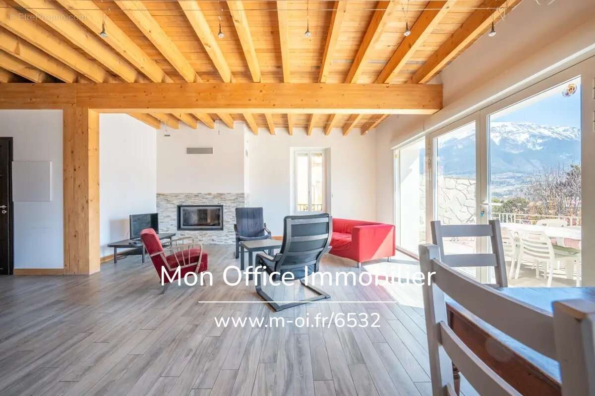 Maison à EMBRUN