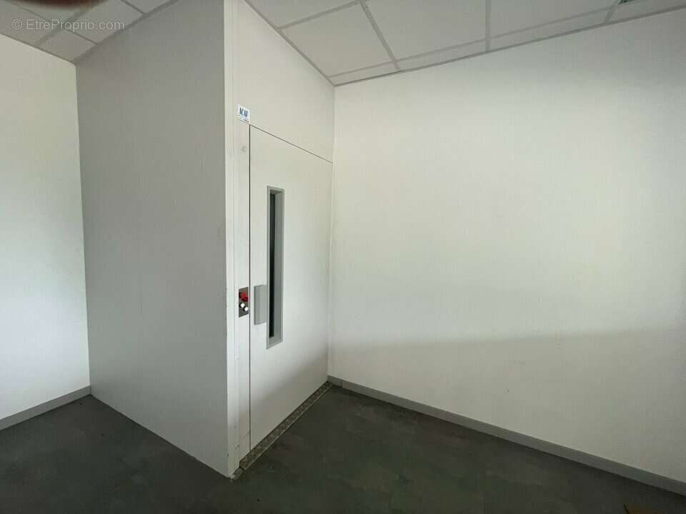 Autre à SAINT-ETIENNE-DE-CROSSEY