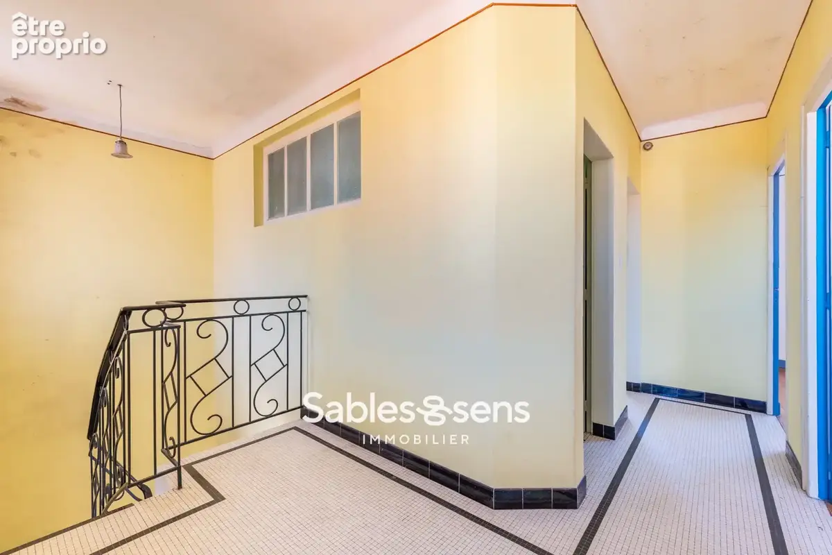 Maison T5 à rénover avec garage dans le bourg d'Olonne-sur-Mer - photo 7
