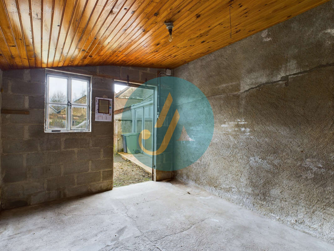 Maison de village polyvalente à Arquian : résidence principale, secondaire ou investissement locatif - photo 26