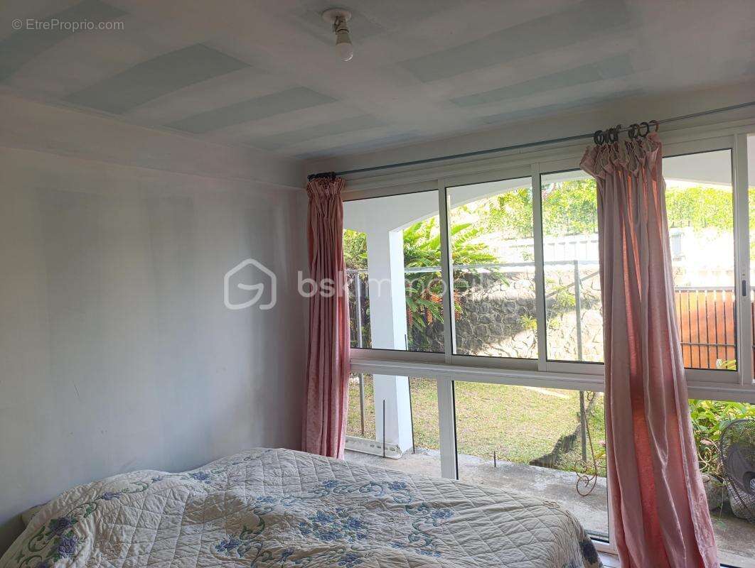 Maison à PETITE-ILE