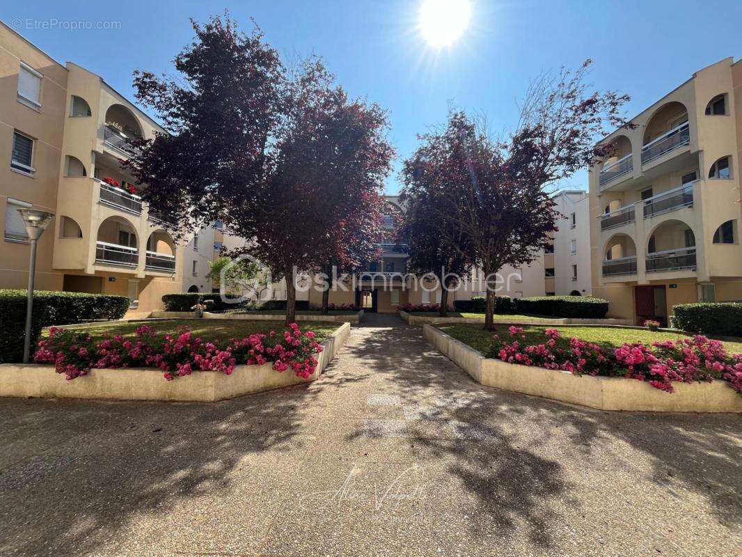 Appartement à TORCY