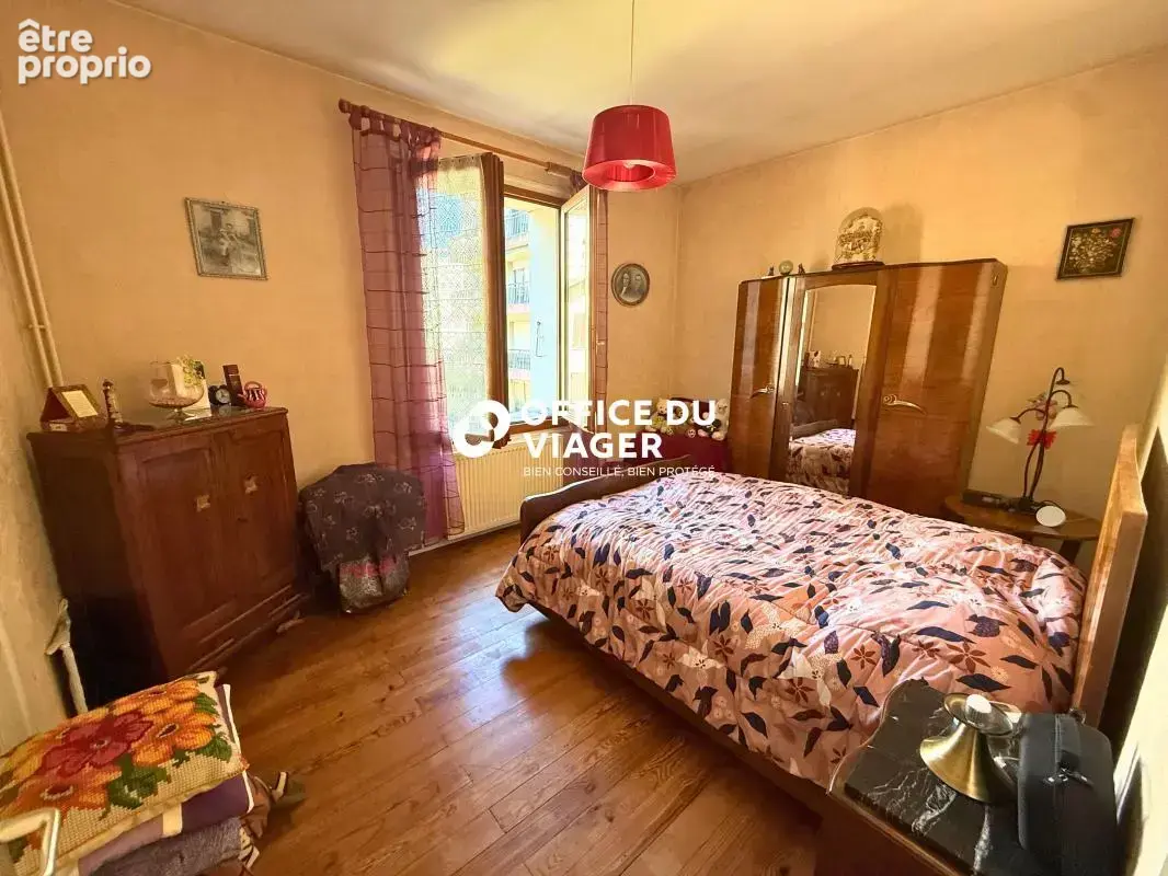 Appartement- 4 pièces - 75 m² - photo 5