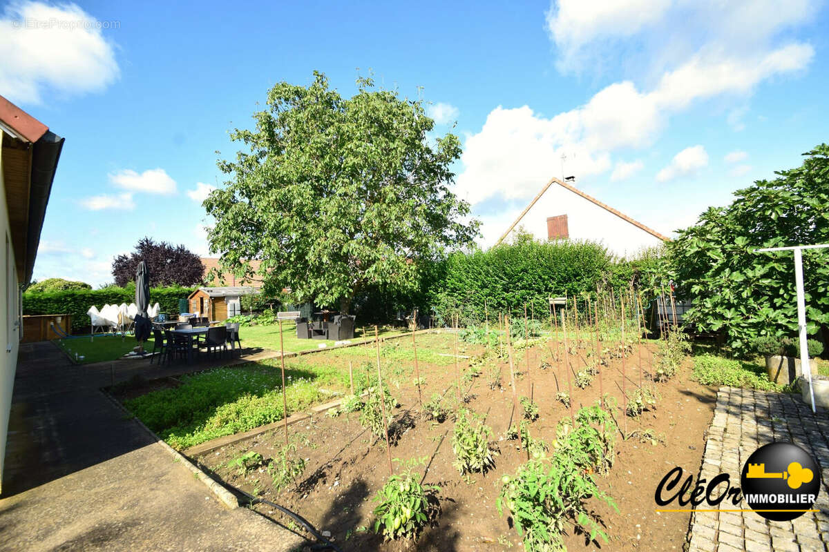 Maison à FARGES-LES-CHALON