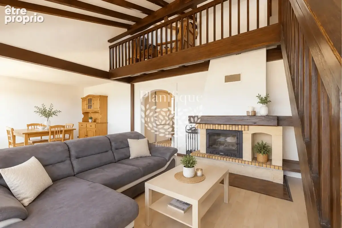 Idéalement situé, beau duplex - photo 1