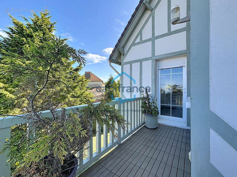 Appartement à TROUVILLE-SUR-MER