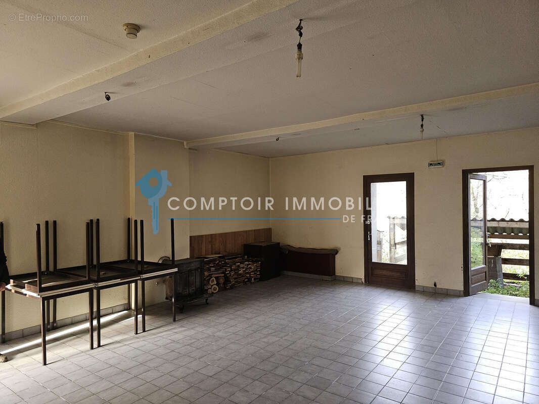 A vendre- Couledoux 31160 (Boutx)- Ancien Monastère de 520 m2 sur belle parcelle - photo 3