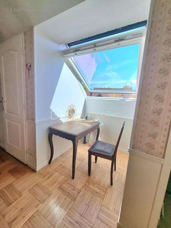 Maison à LE CHATELET-EN-BRIE