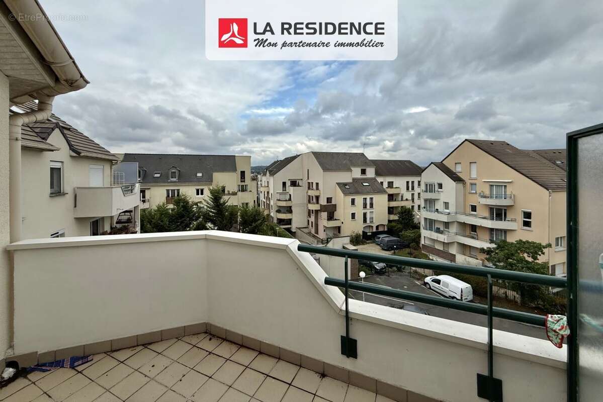 Appartement à BEAUCHAMP