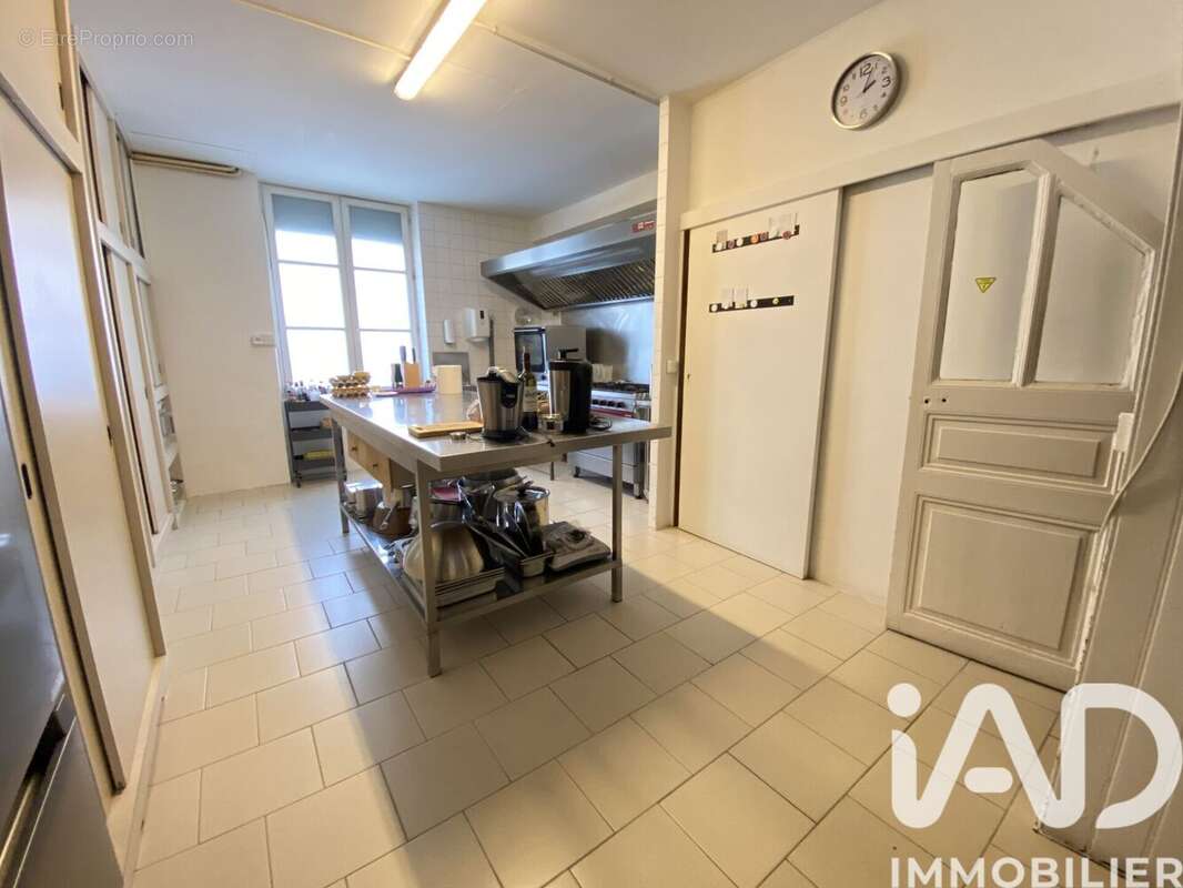 Maison 291 m² à Saint-Senoch  - photo 8