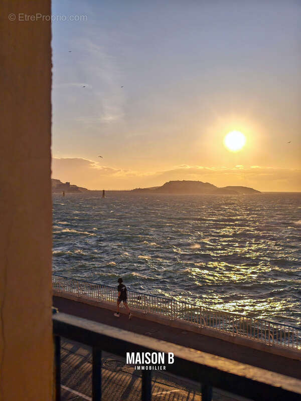 Appartement à MARSEILLE-7E