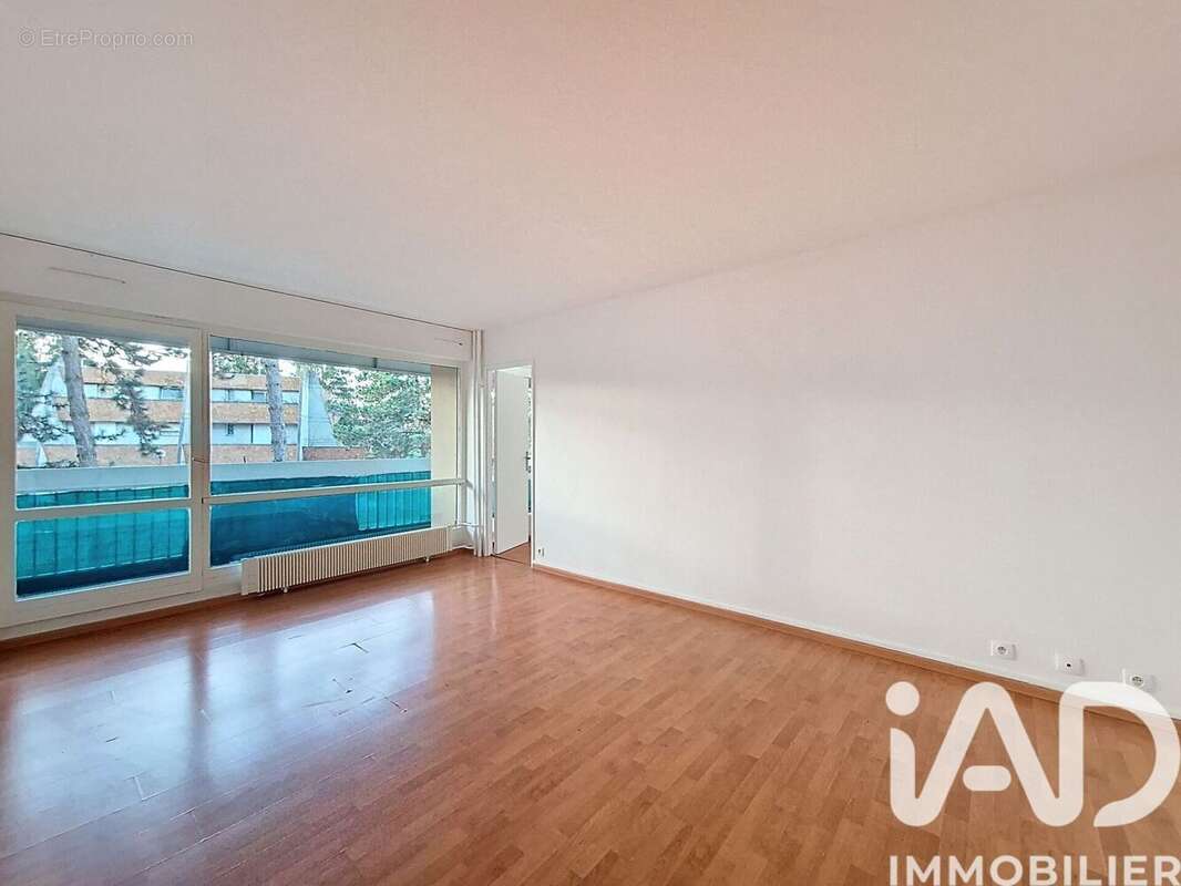 Photo 2 - Appartement à ELANCOURT