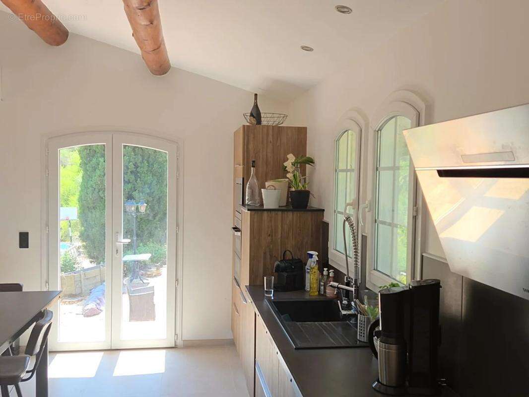 Maison à SOLLIES-VILLE