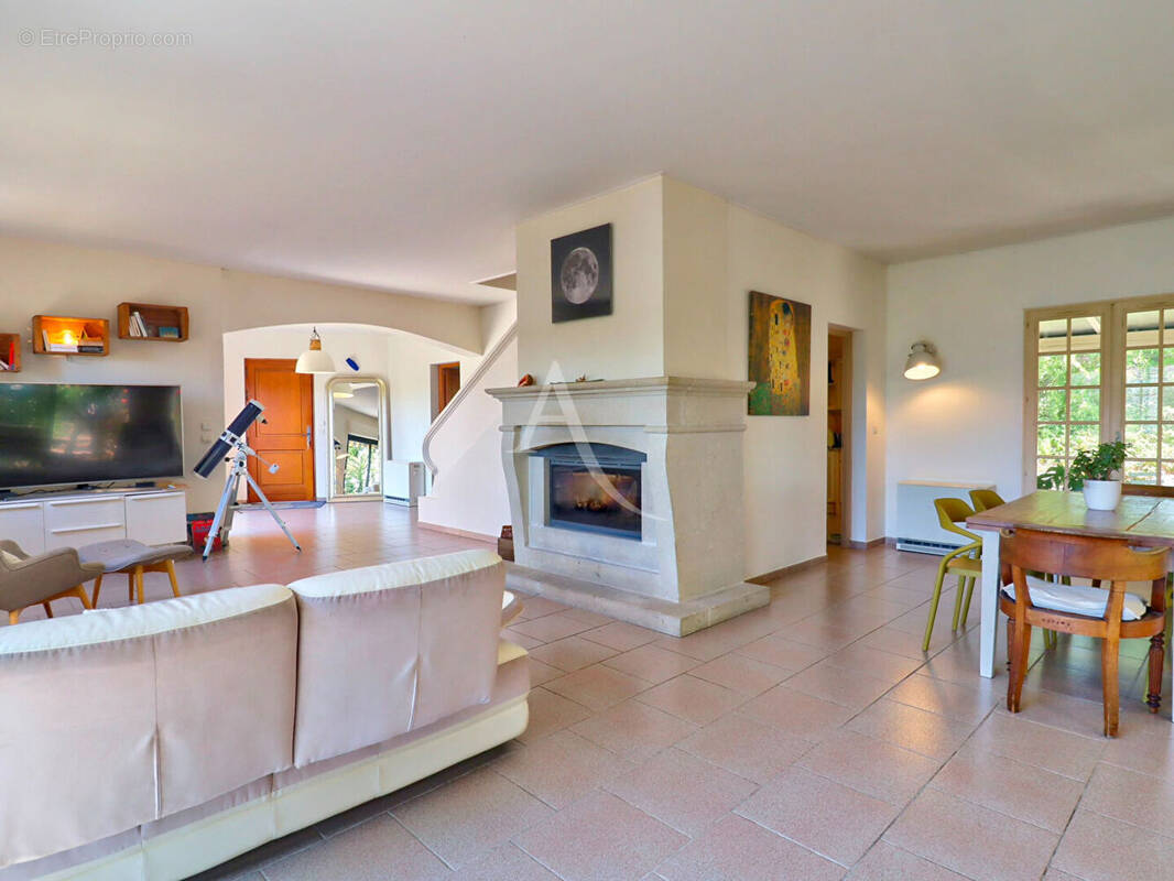 Maison à PIERREVERT