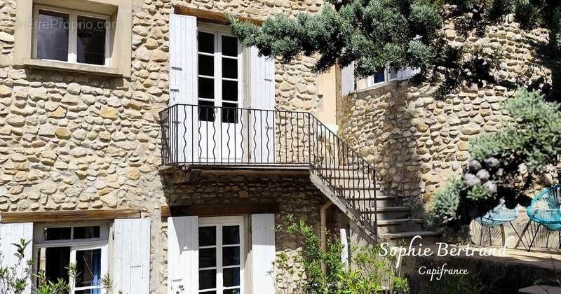 Maison à NYONS