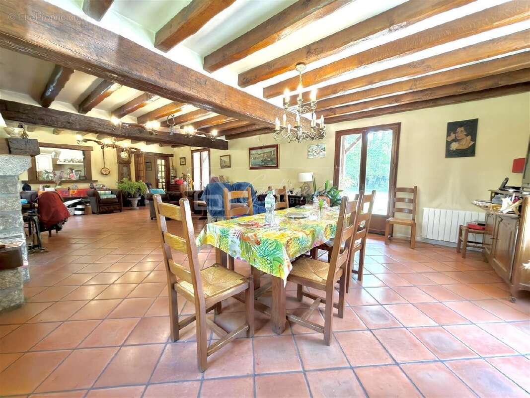 Maison à MILLY-LA-FORET