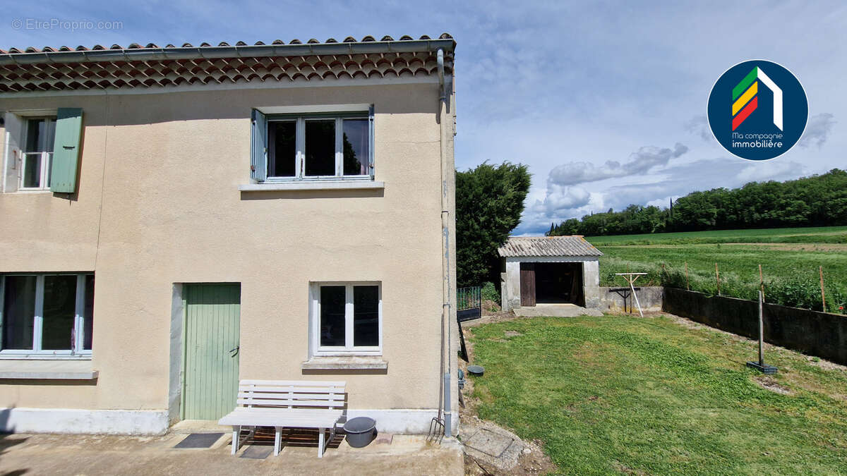 Maison à SAINT-GERVAIS-SUR-ROUBION
